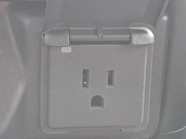 Used 2019 GMC Sierra 1500 SLT w/ SLT Premium Package image 21