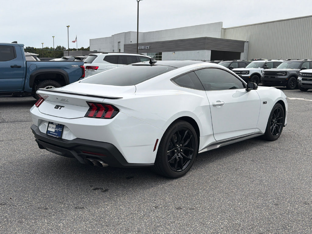 Used 2025 Ford Mustang GT Premium RWD image 7
