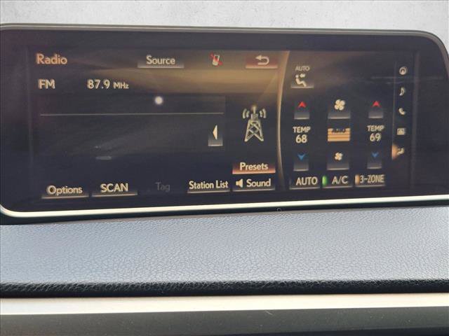 Used 2018 Lexus RX 350L FWD image 25