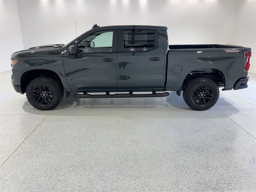 New 2026 Chevrolet Silverado 1500 Custom Trail Boss w/ LPO, Dark Essentials Package image 2