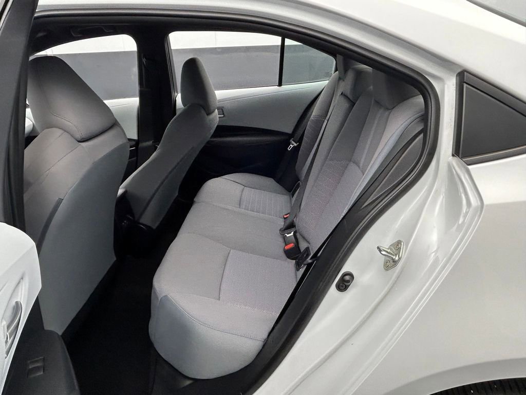 Used 2024 Toyota Corolla SE image 28