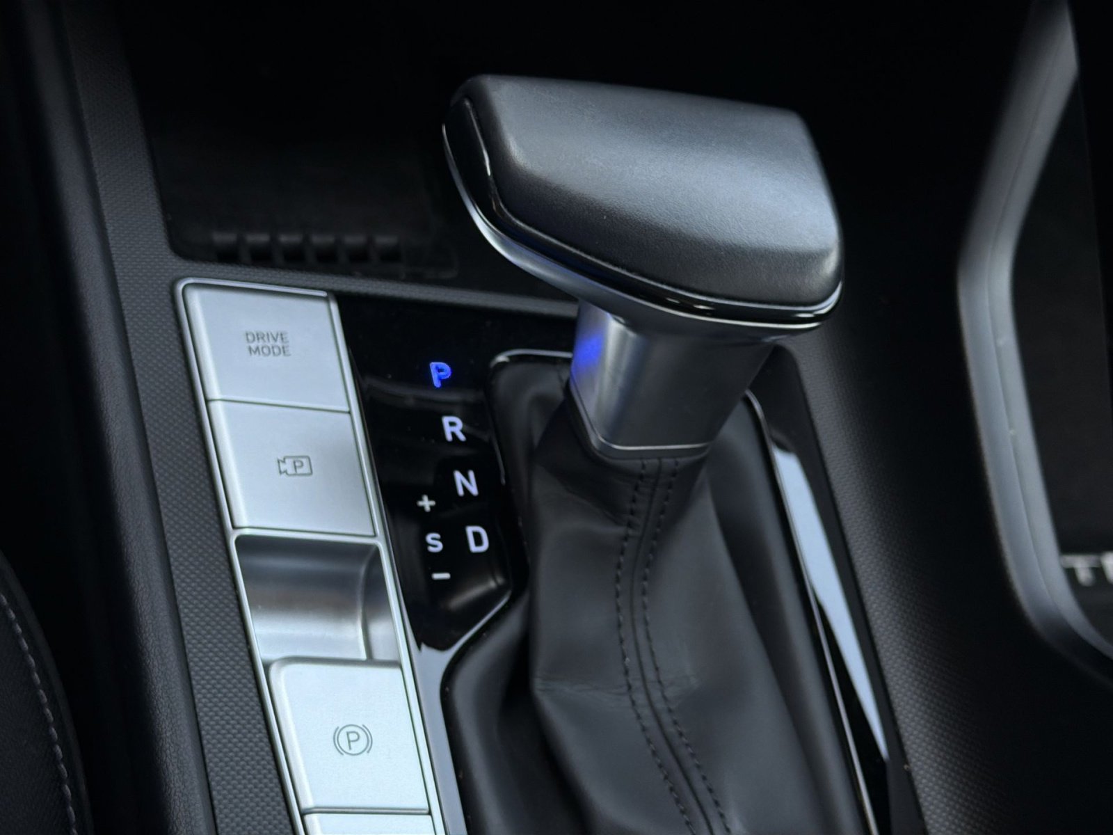 Certified 2023 Hyundai Elantra SEL w/ Convenience Package image 21