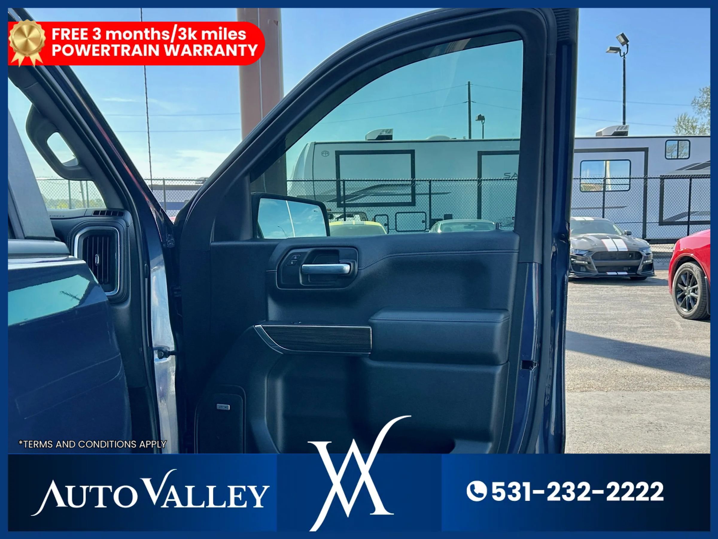 Used 2021 Chevrolet Silverado 1500 RST w/ Convenience Package II AWD/4WD image 17