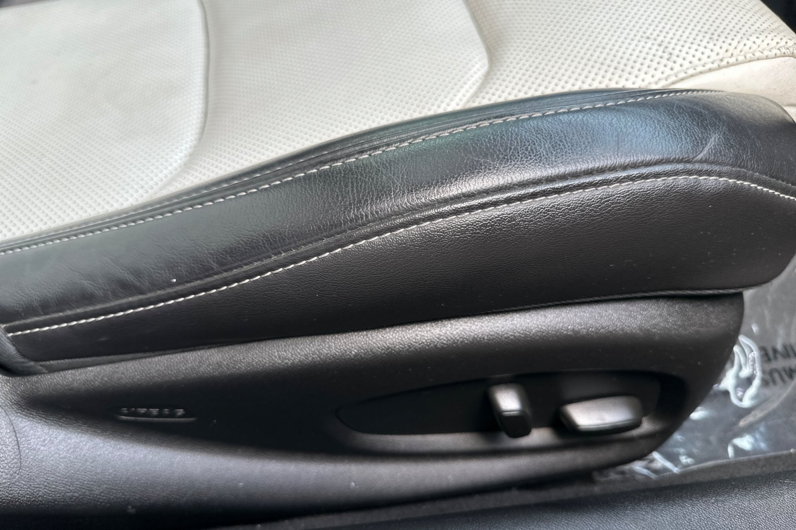 Used 2016 Chevrolet Camaro LT RWD image 22