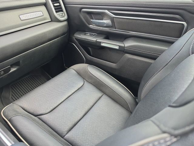 Used 2023 RAM 1500 Laramie AWD/4WD image 22