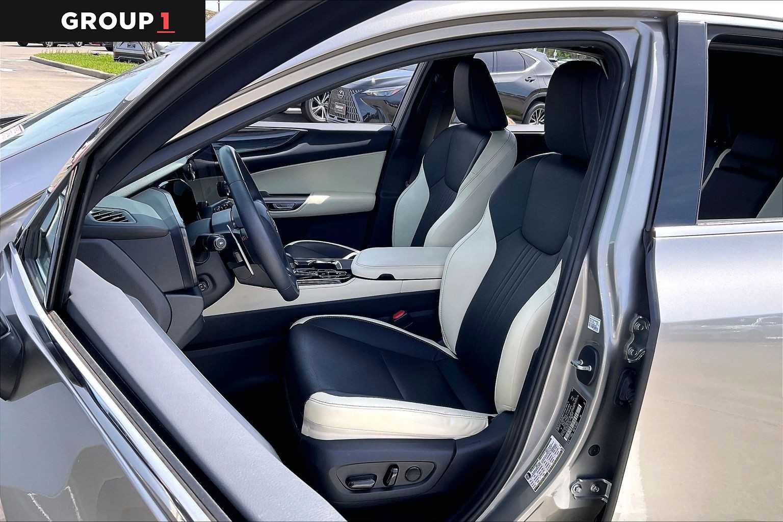 Used 2024 Lexus NX 250 Premium image 7