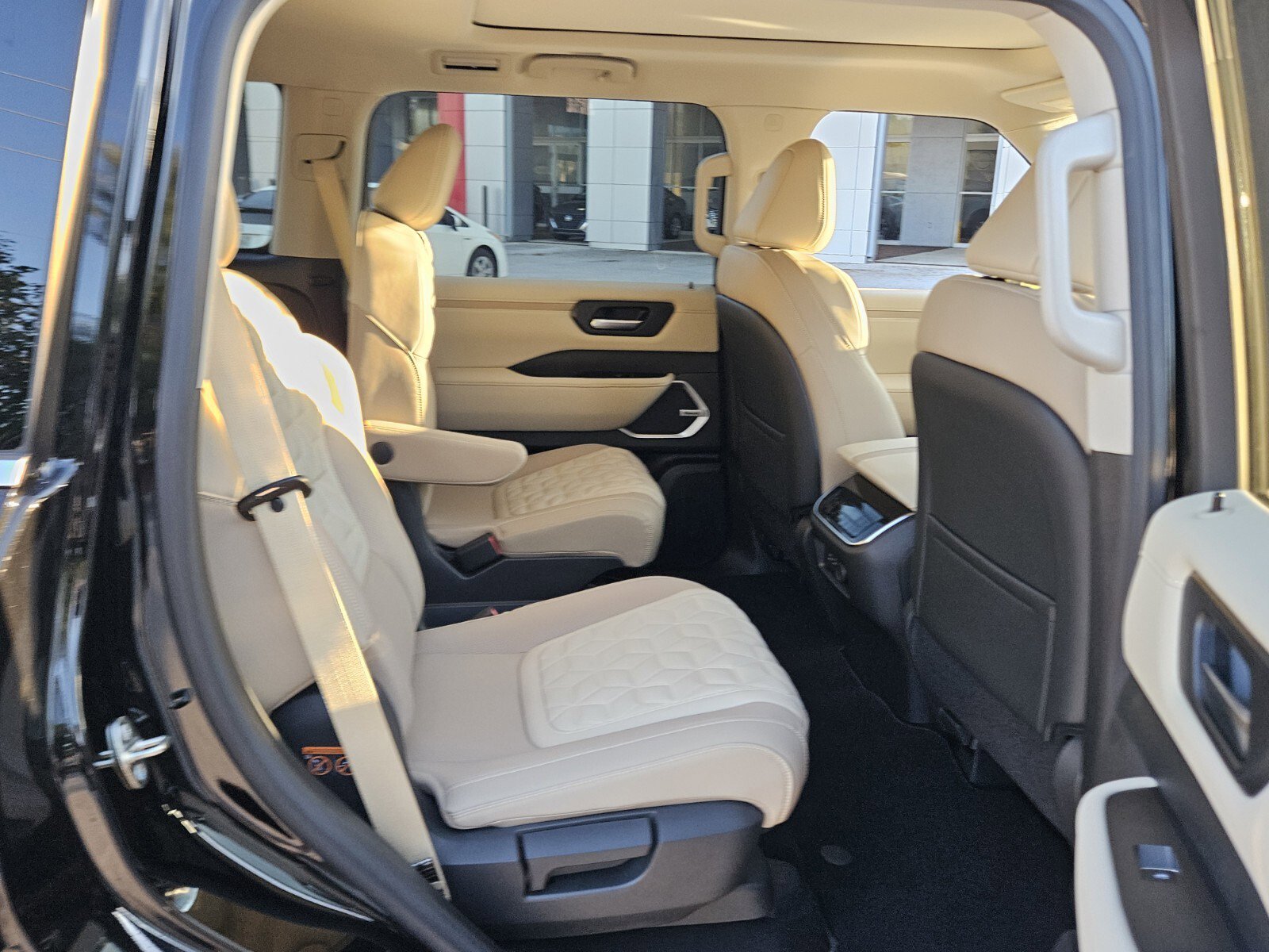 New 2026 Nissan Armada Platinum image 16
