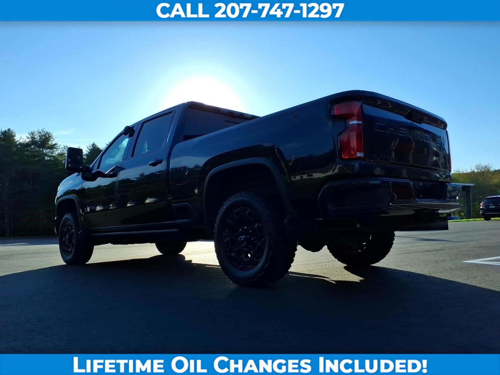 Used 2024 Chevrolet Silverado 2500 LTZ w/ LTZ Plus Package AWD/4WD image 7