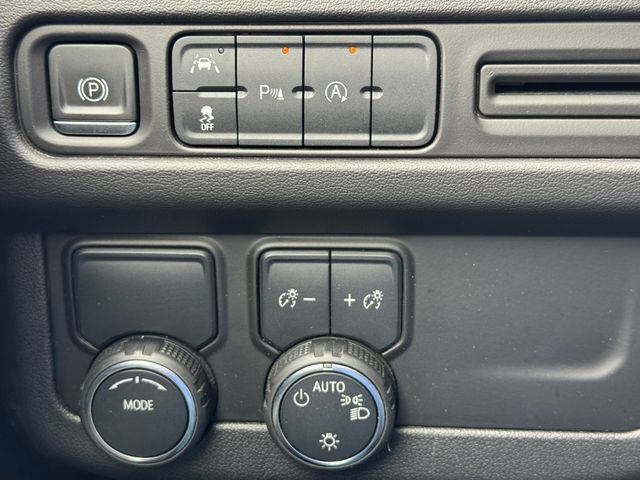 Certified 2024 Chevrolet Suburban Premier image 20
