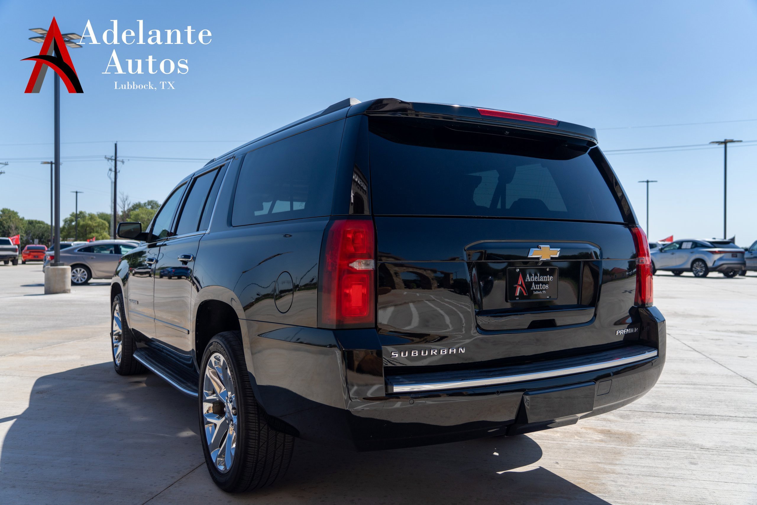 Used 2020 Chevrolet Suburban Premier image 4