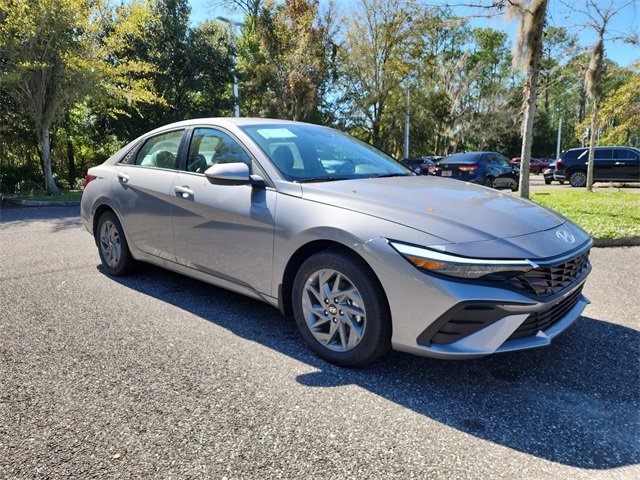 New 2025 Hyundai Elantra Blue image 1