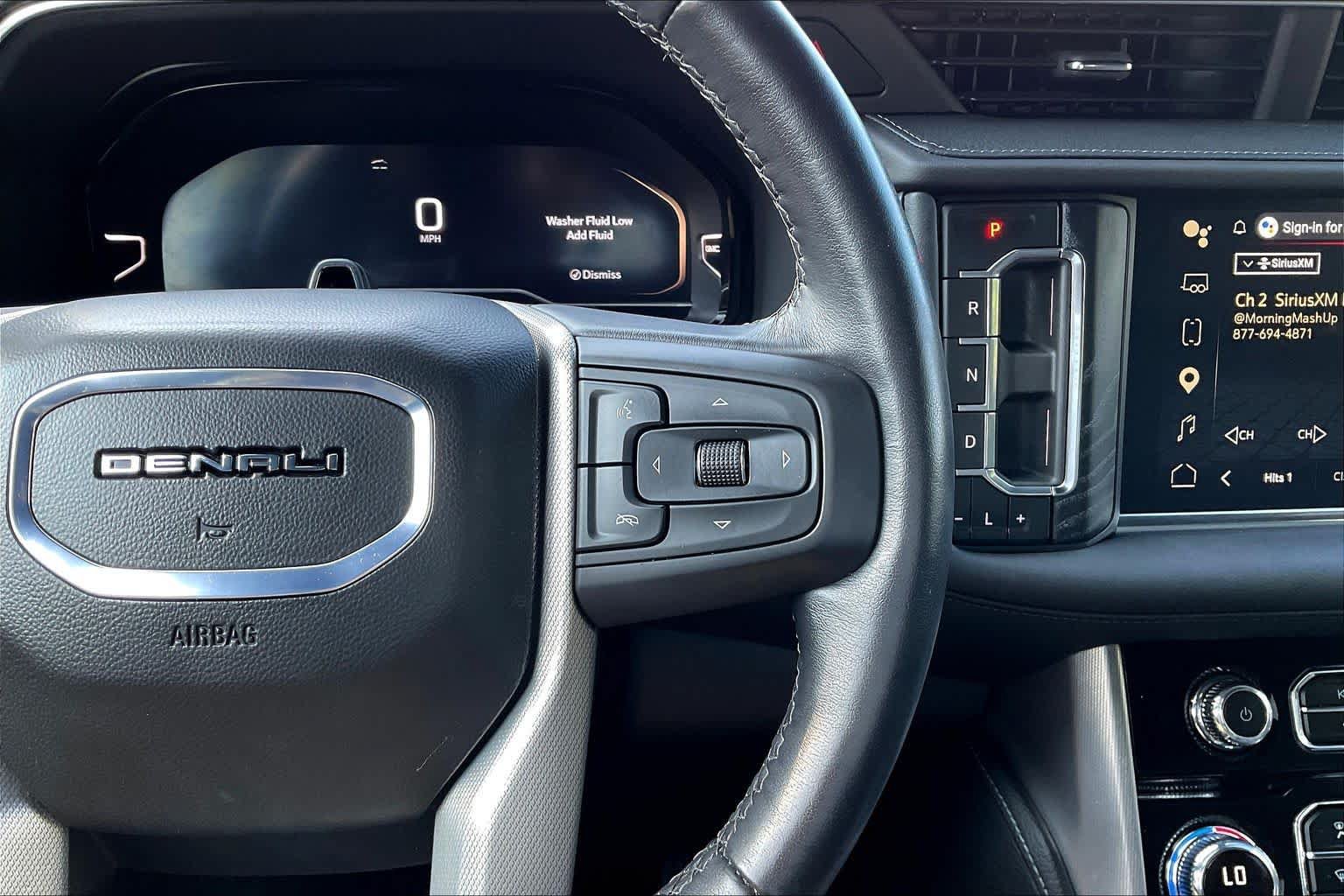 Used 2024 GMC Yukon XL Denali w/ Denali Reserve Package AWD/4WD image 25