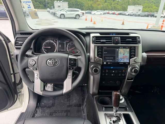Used 2021 Toyota 4Runner Limited AWD/4WD image 12