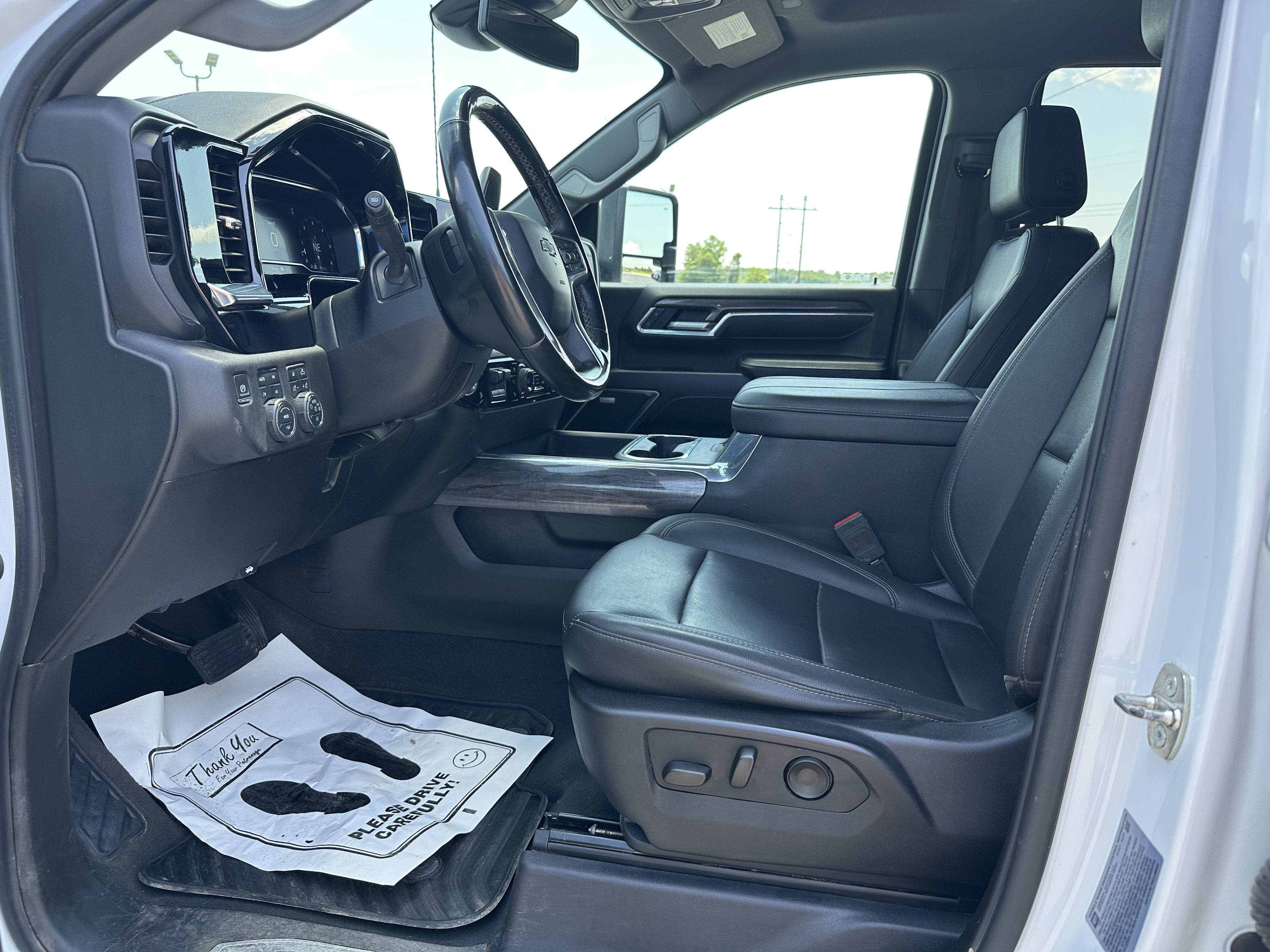 Used 2024 Chevrolet Silverado 2500 LTZ w/ LTZ Plus Package AWD/4WD image 14