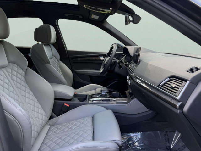 Certified 2025 Audi SQ5 Premium Plus w/ Premium Plus Package AWD/4WD image 29