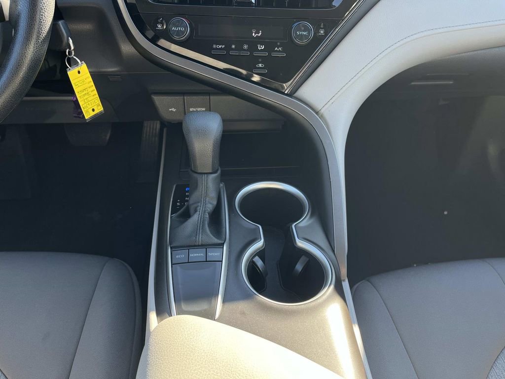 Used 2023 Toyota Camry LE image 15