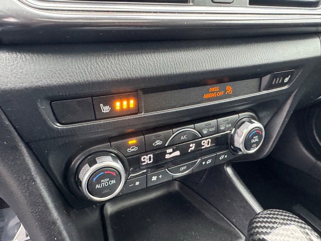 Used 2018 MAZDA MAZDA3 Grand Touring FWD image 26