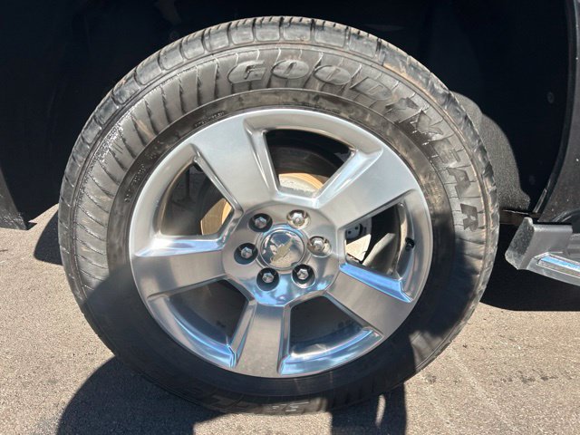 Used 2019 Chevrolet Tahoe Premier AWD/4WD image 11