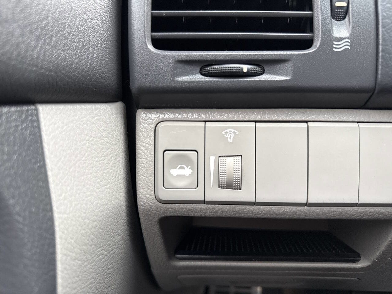 Used 2006 Kia Spectra EX image 34