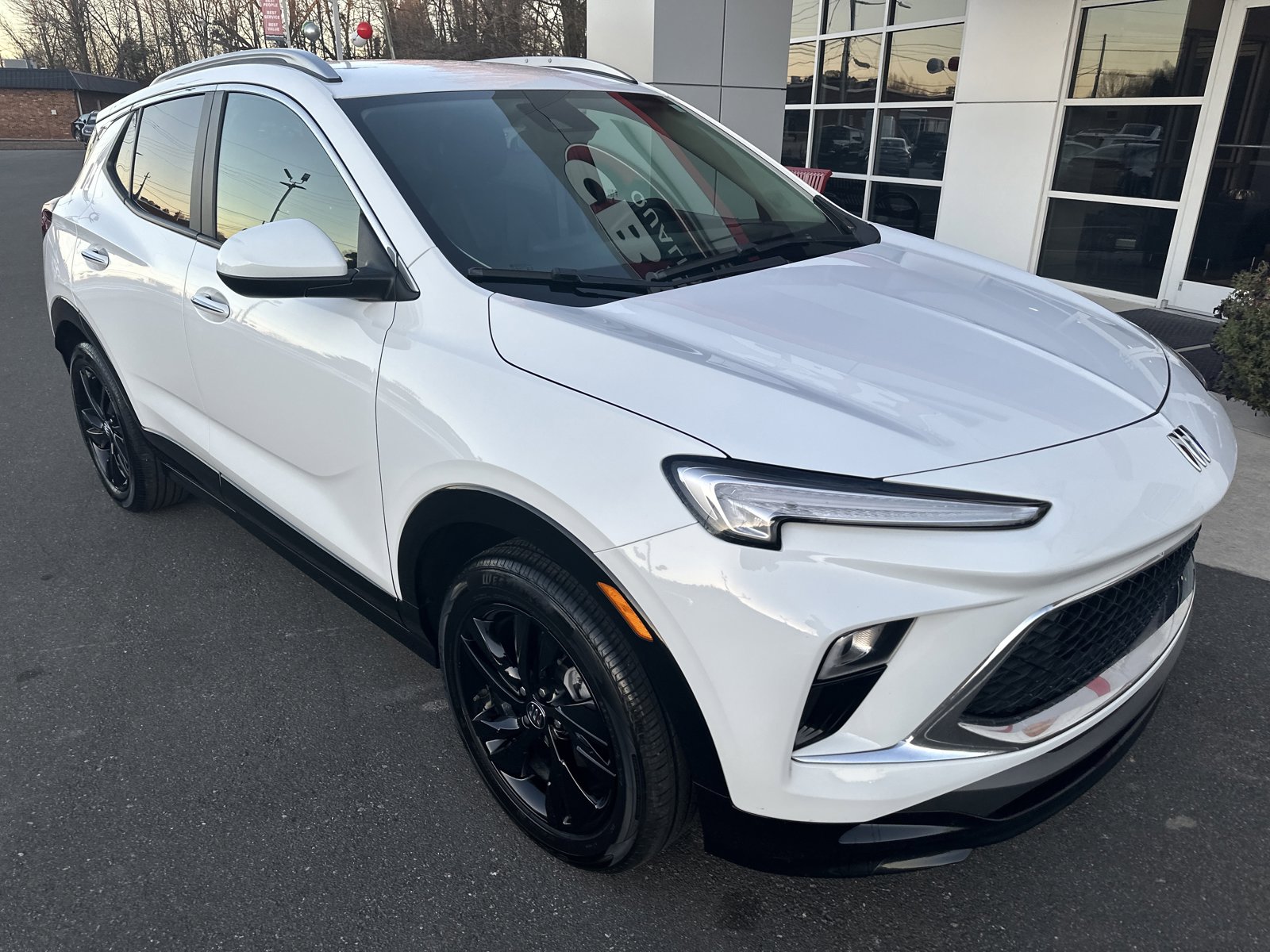 Used 2024 Buick Encore GX Sport Touring w/ Comfort Package image 2