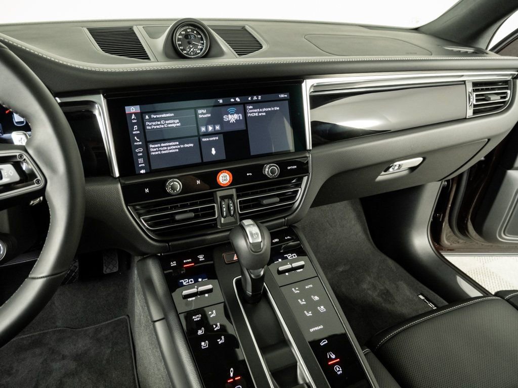 New 2026 Porsche Macan S image 13