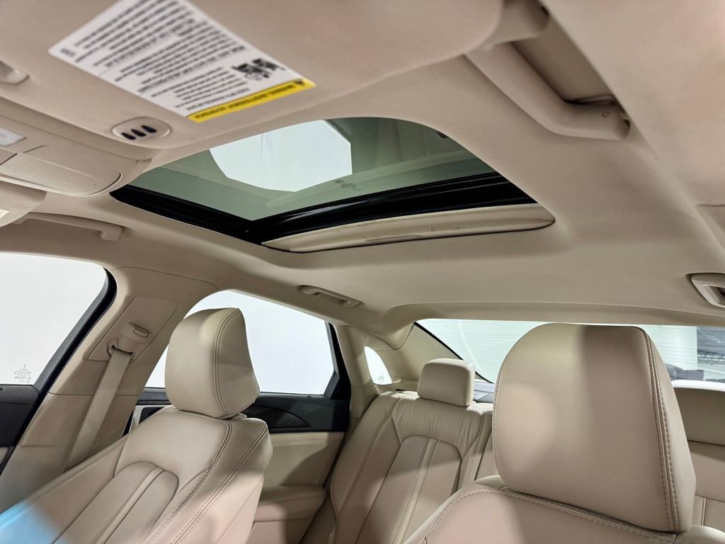 Used 2020 Lincoln MKZ Reserve w/ Elements Package image 6