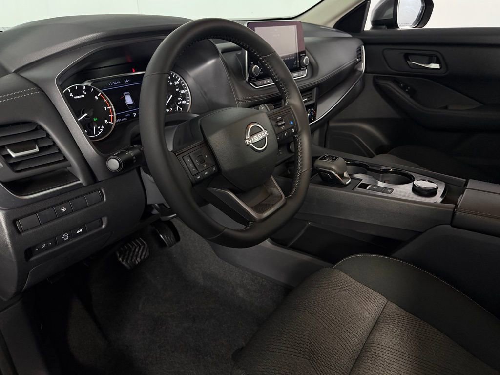 Used 2026 Nissan Rogue SV w/ Cold Weather Package image 20