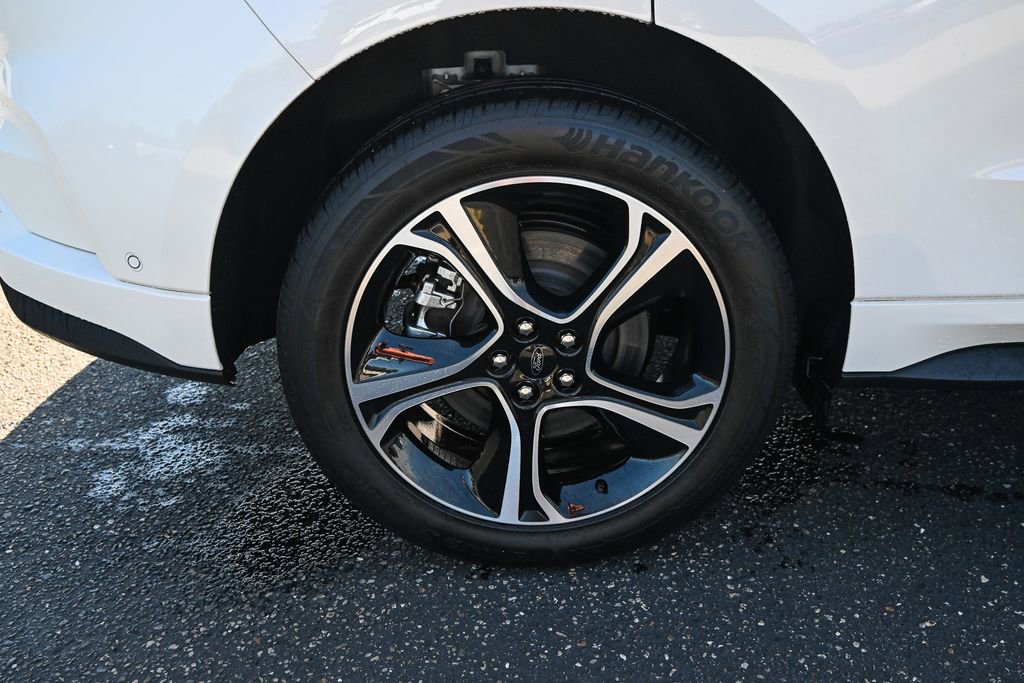 Certified 2022 Ford Edge ST w/ Equipment Group 401A AWD/4WD image 14