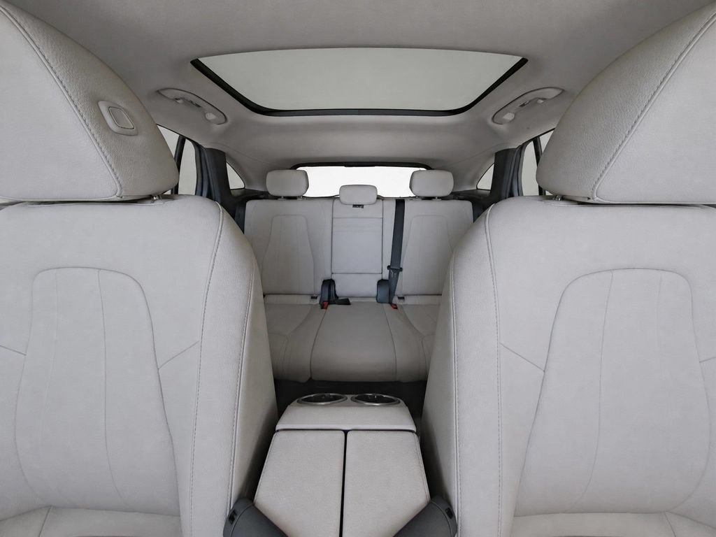Used 2021 Mercedes-Benz GLA 250 4MATIC image 29