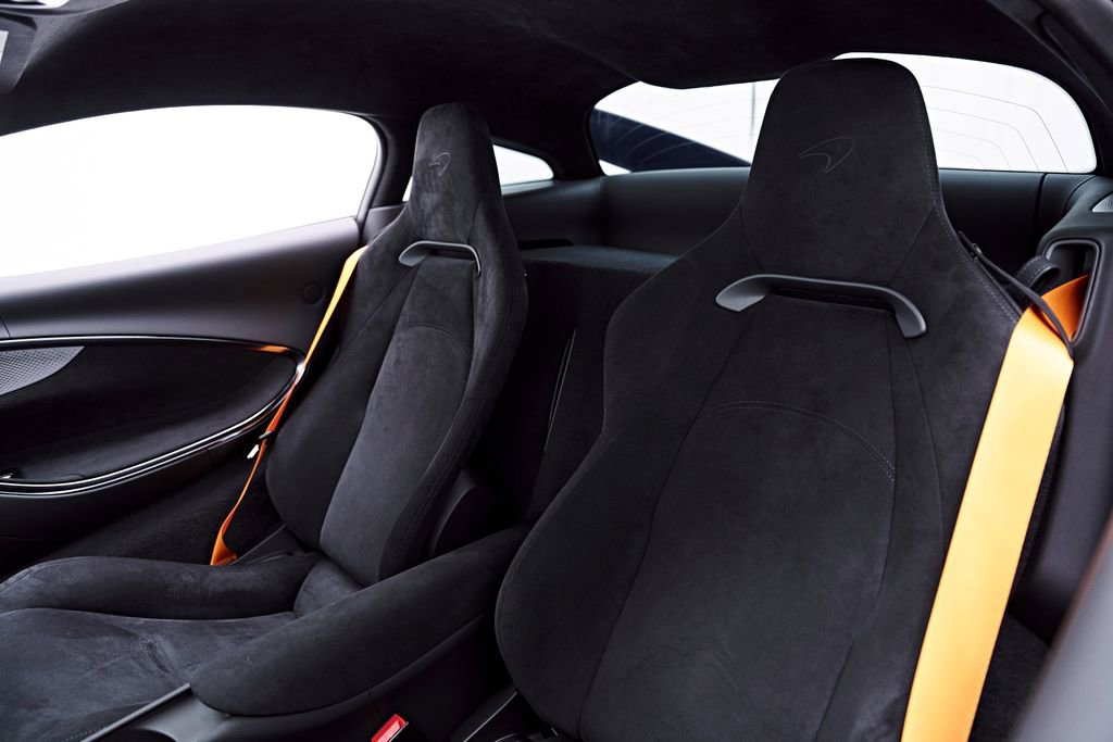 Used 2026 McLaren Artura RWD image 63
