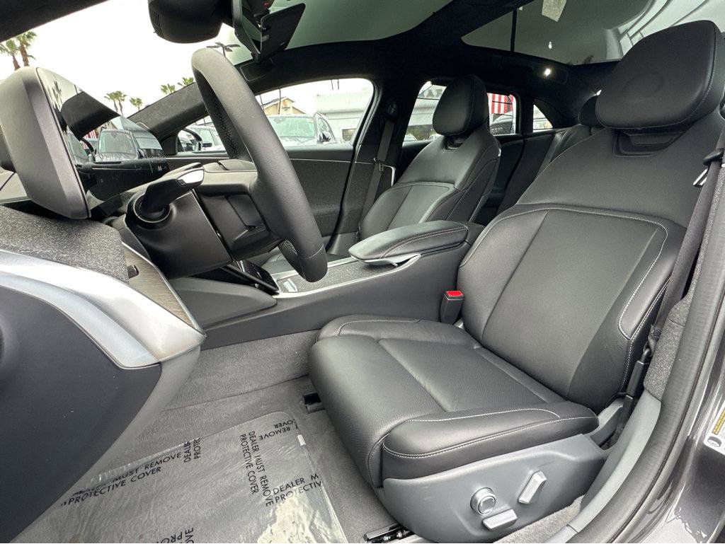 Used 2024 Lucid Air Touring image 8