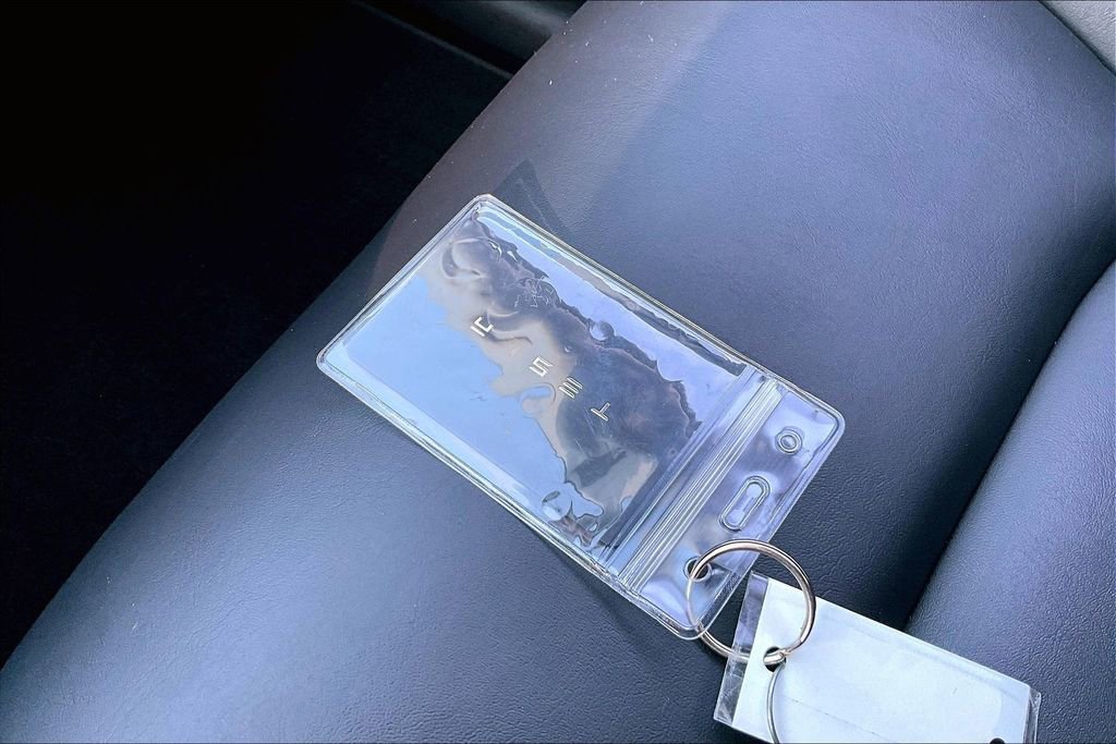 Used 2020 Tesla Model Y Long Range AWD/4WD image 31