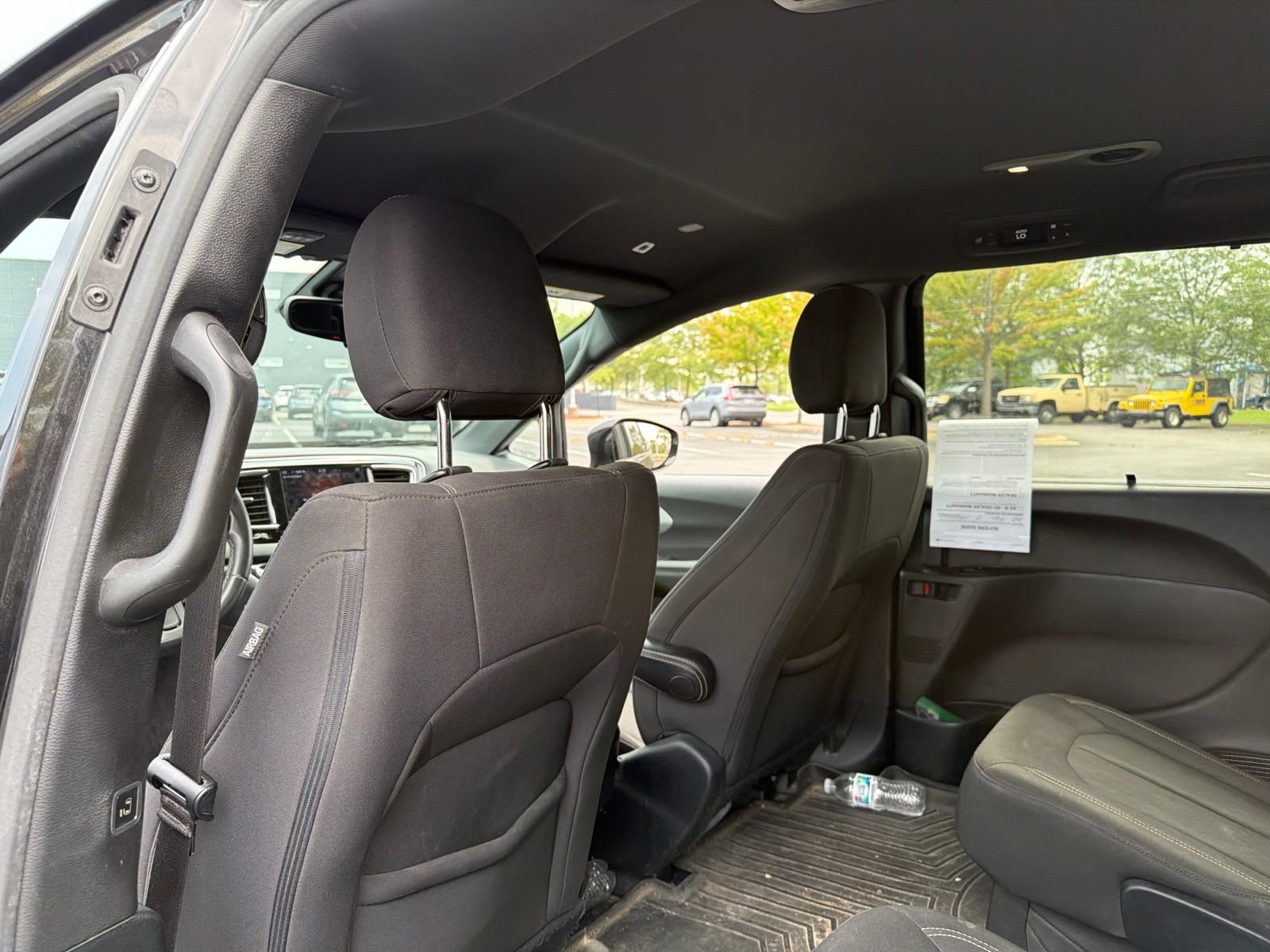 Used 2018 Chrysler Pacifica Touring Plus w/ S Appearance Package FWD image 12