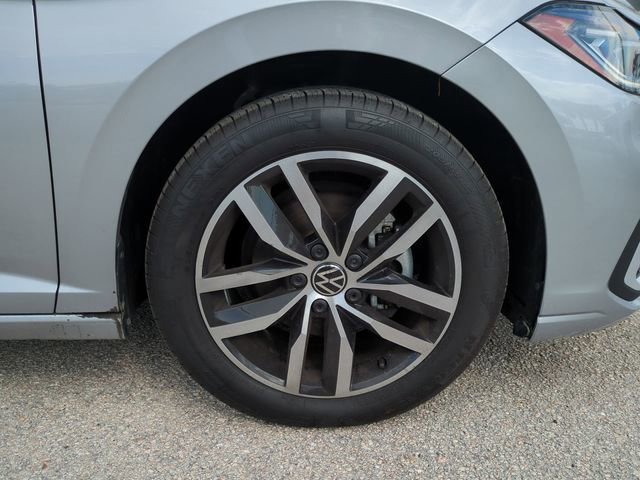 Used 2025 Volkswagen Jetta SE FWD image 11