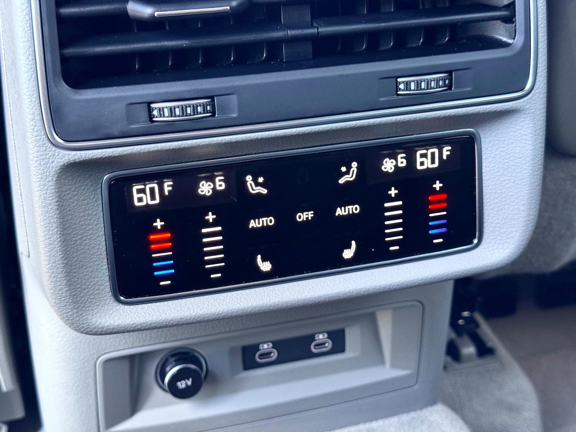 Used 2023 Audi Q7 3.0T Prestige w/ Prestige Package image 25