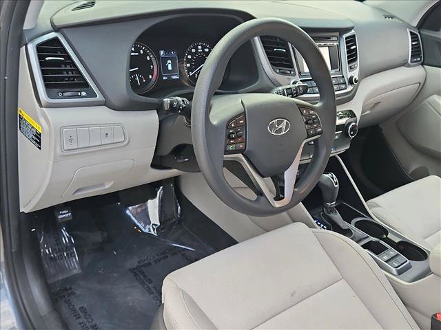 Used 2017 Hyundai Tucson SE w/ SE Popular Package 02 AWD/4WD image 10