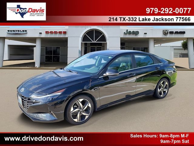 Used 2022 Hyundai Elantra Limited w/ Cargo Package FWD image 1