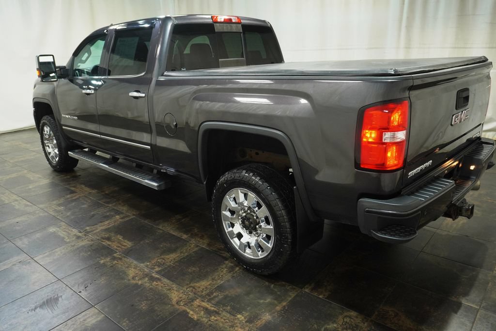 Used 2015 GMC Sierra 2500 Denali w/ Duramax Plus Package AWD/4WD image 7