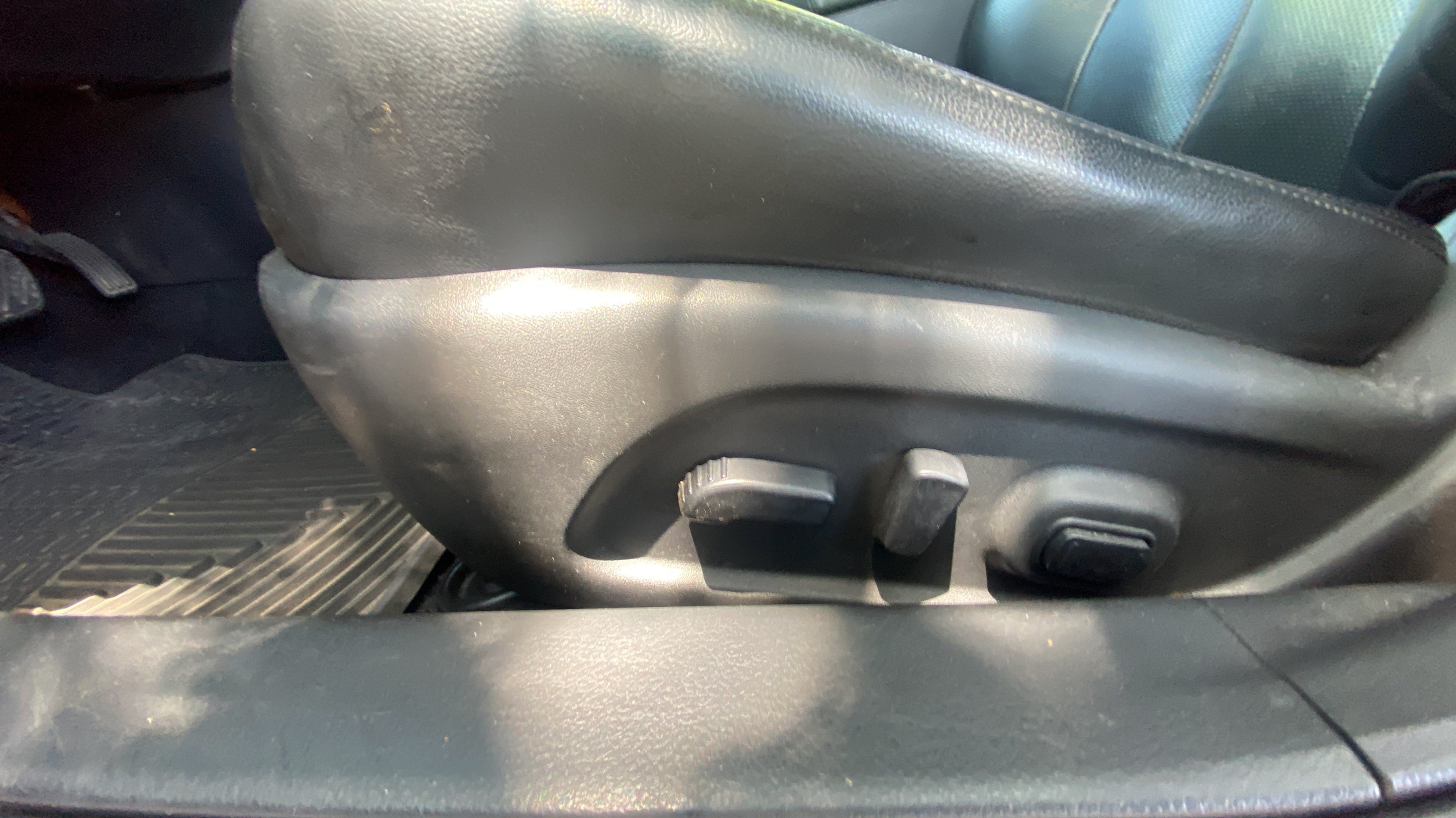 Used 2015 Nissan Altima 3.5 SL FWD image 12