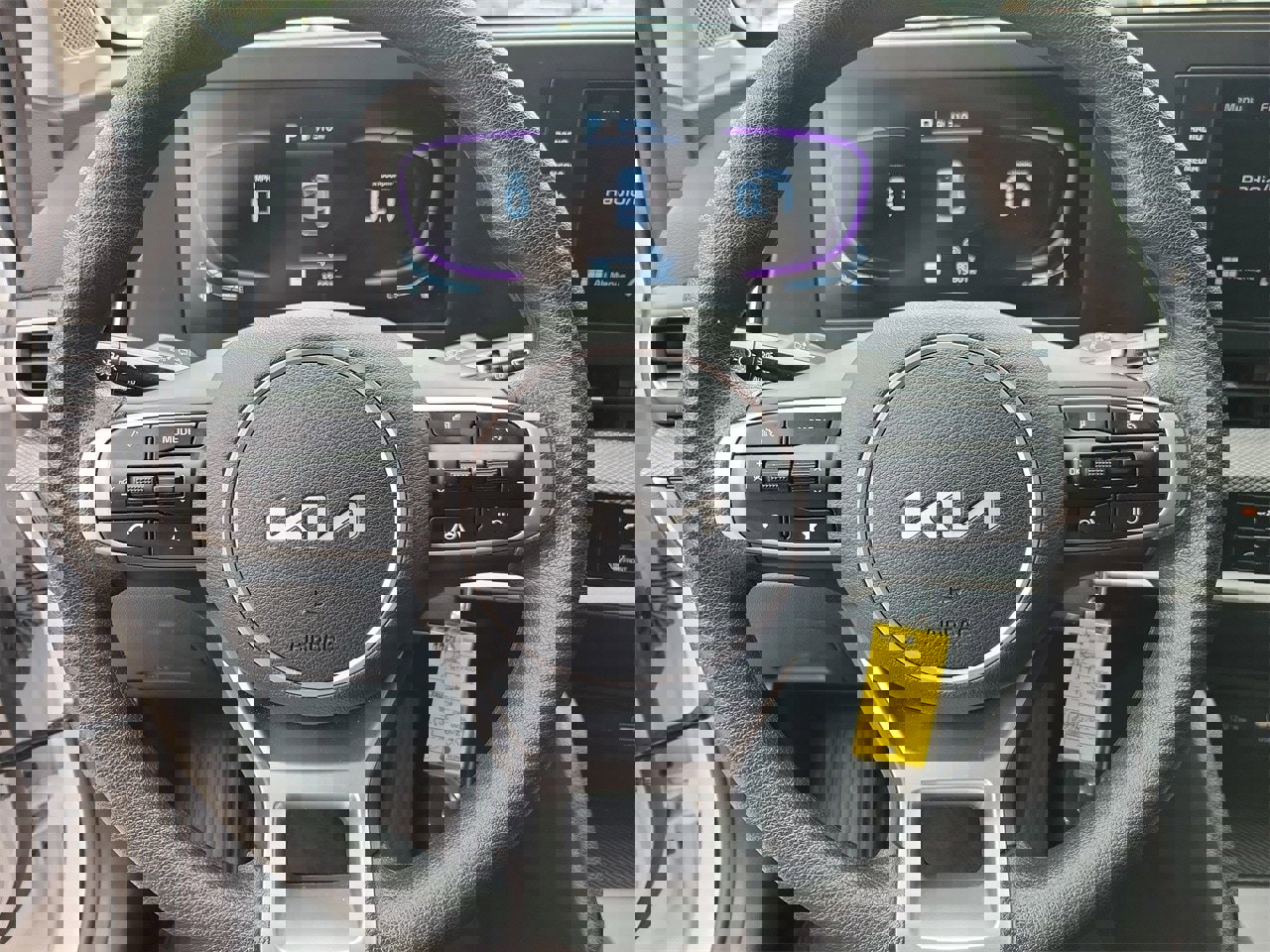 Used 2025 Kia Sportage LX image 17