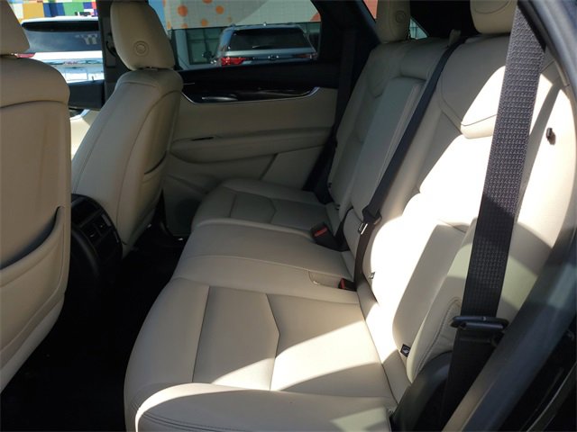 Used 2018 Cadillac XT5 FWD image 26