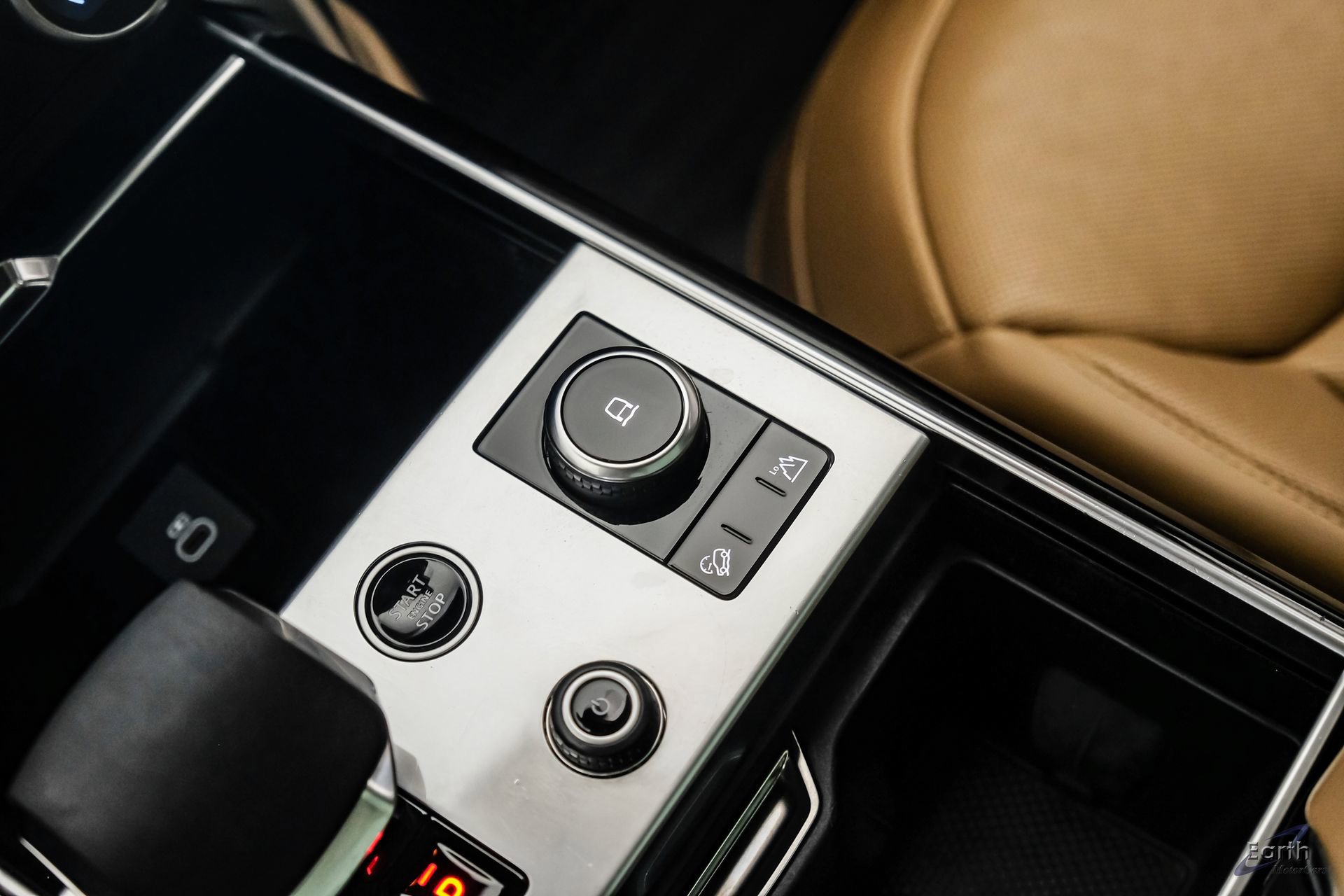 Used 2023 Land Rover Range Rover SE image 56