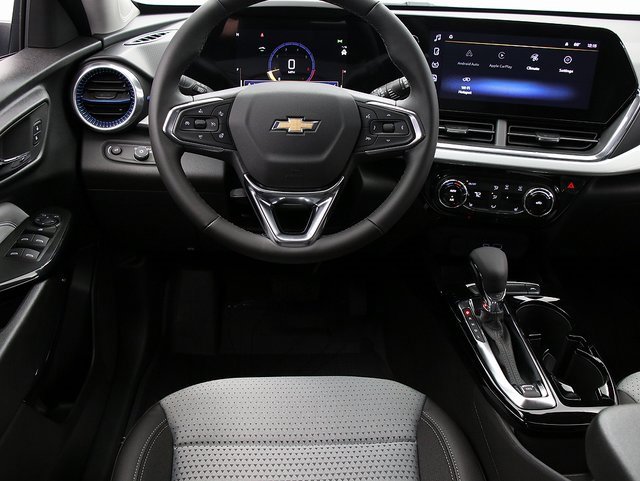 New 2026 Chevrolet Trax LT w/ Driver Confidence Package image 14