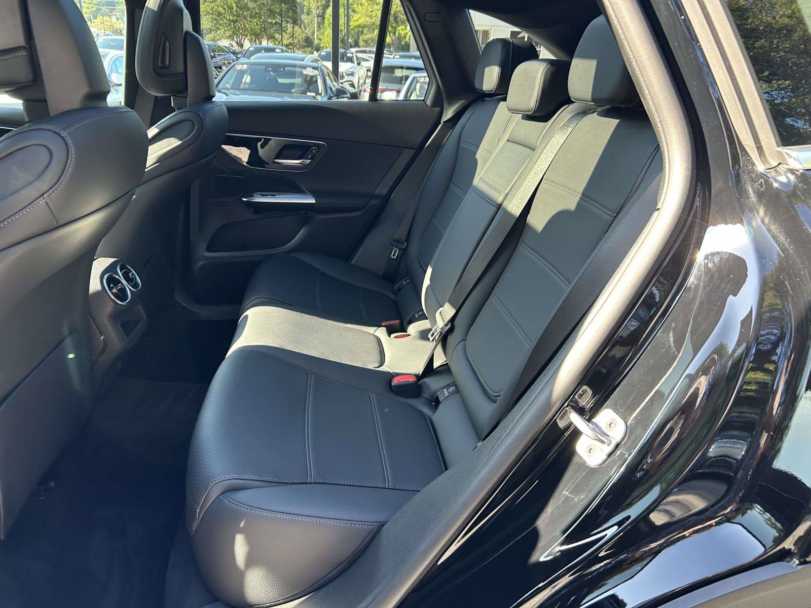 Certified 2026 Mercedes-Benz GLC 300 4MATIC image 41