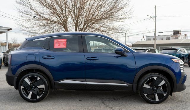 Certified 2025 Nissan Kicks SR image 5