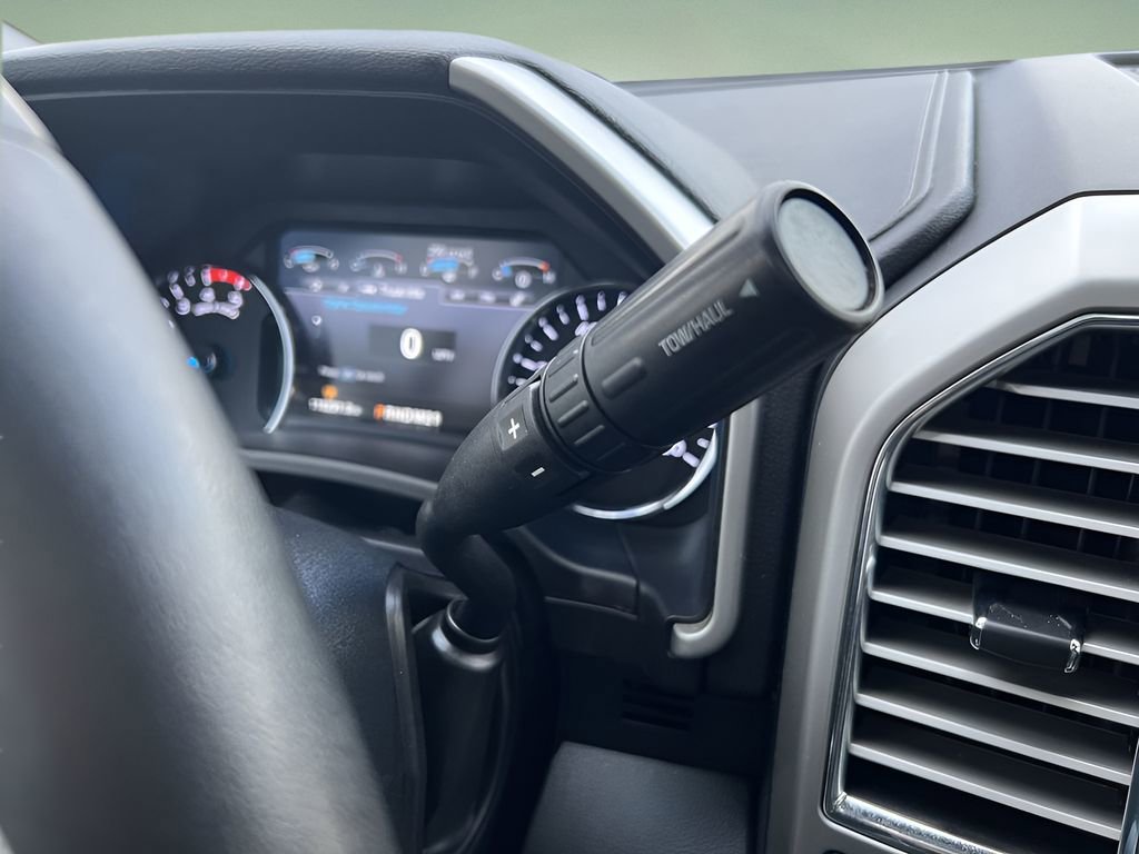 Used 2017 Ford F350 Lariat w/ Chrome Package image 15