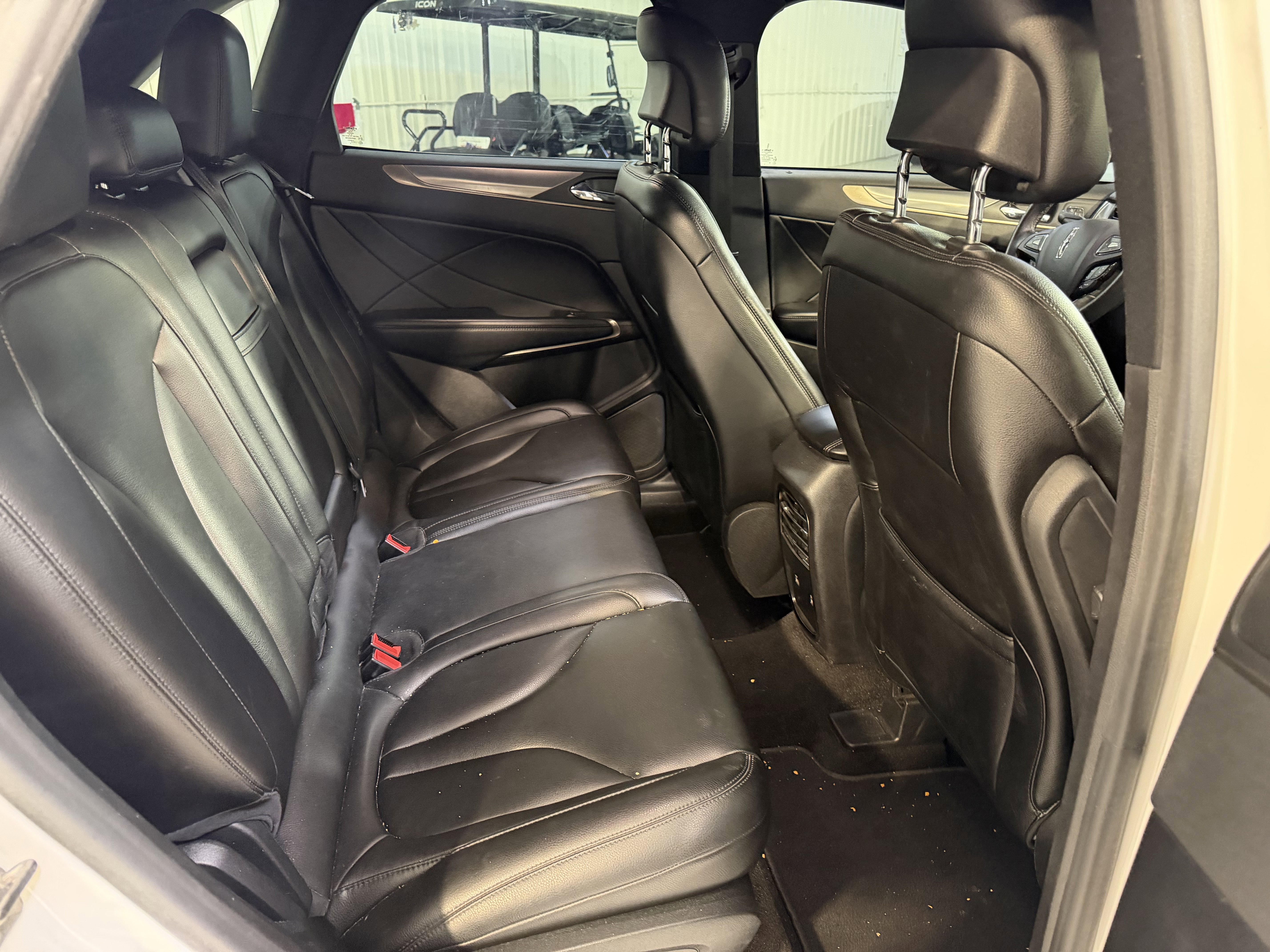 Used 2019 Lincoln MKC Premiere FWD image 11