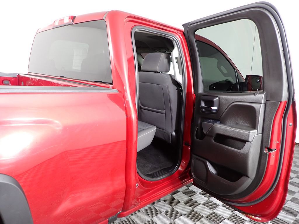Used 2018 Chevrolet Silverado 1500 LT w/ All Star Edition image 31