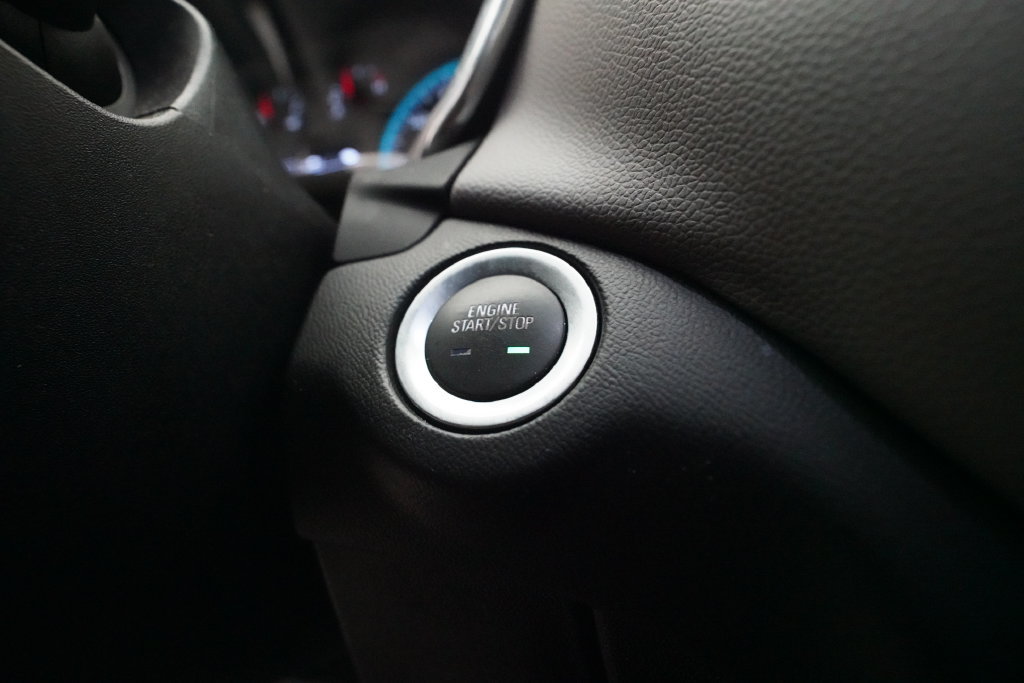 Used 2018 Chevrolet Equinox LS AWD/4WD image 28