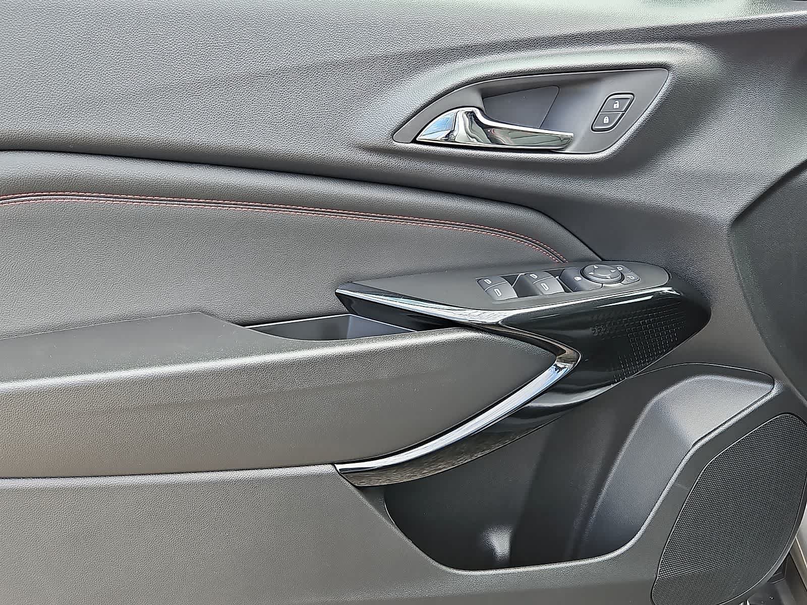 New 2026 Chevrolet Trax RS w/ Driver Confidence Package FWD image 10